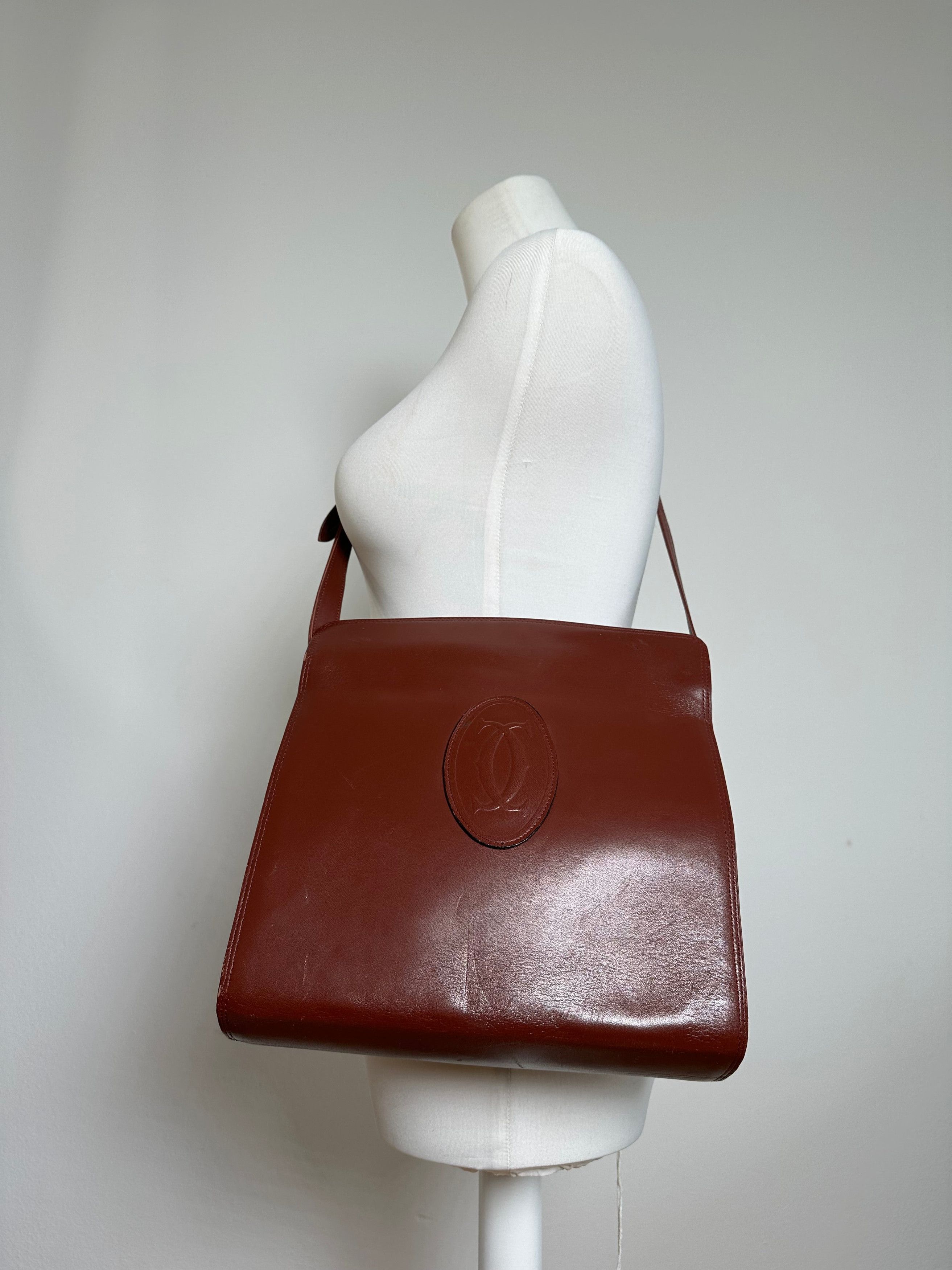 Cartier Vintage Leather Shoulder Bag Burgundy Size ONE SIZE - 11 Thumbnail