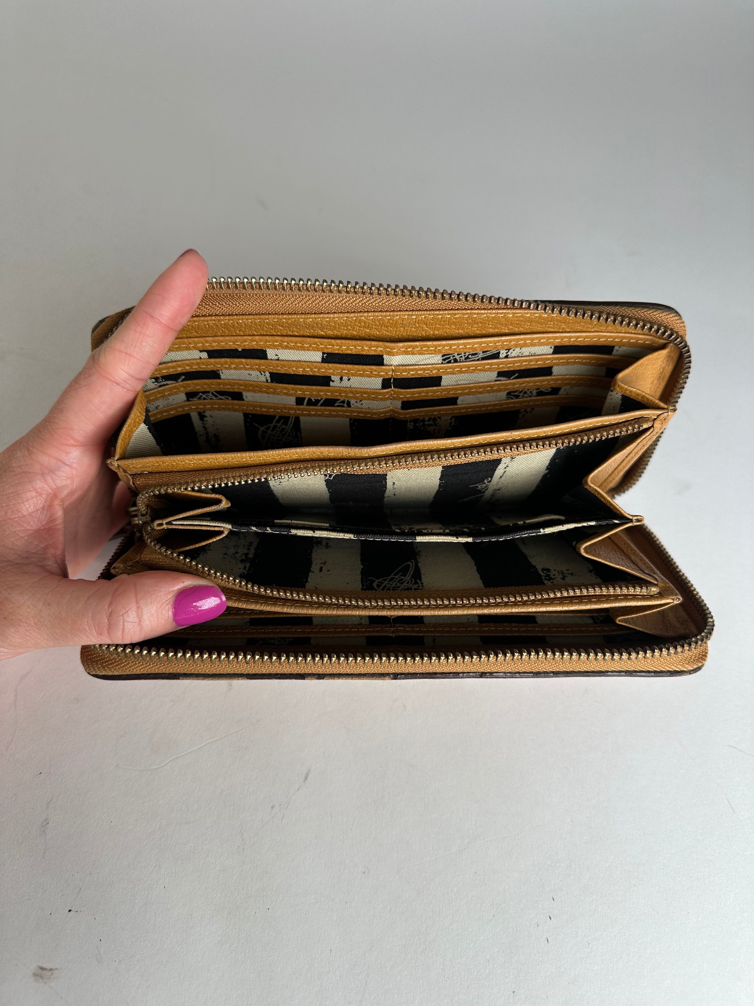 Vivienne Westwood Vintage Leather Wallet Camel Size ONE SIZE - 8 Thumbnail