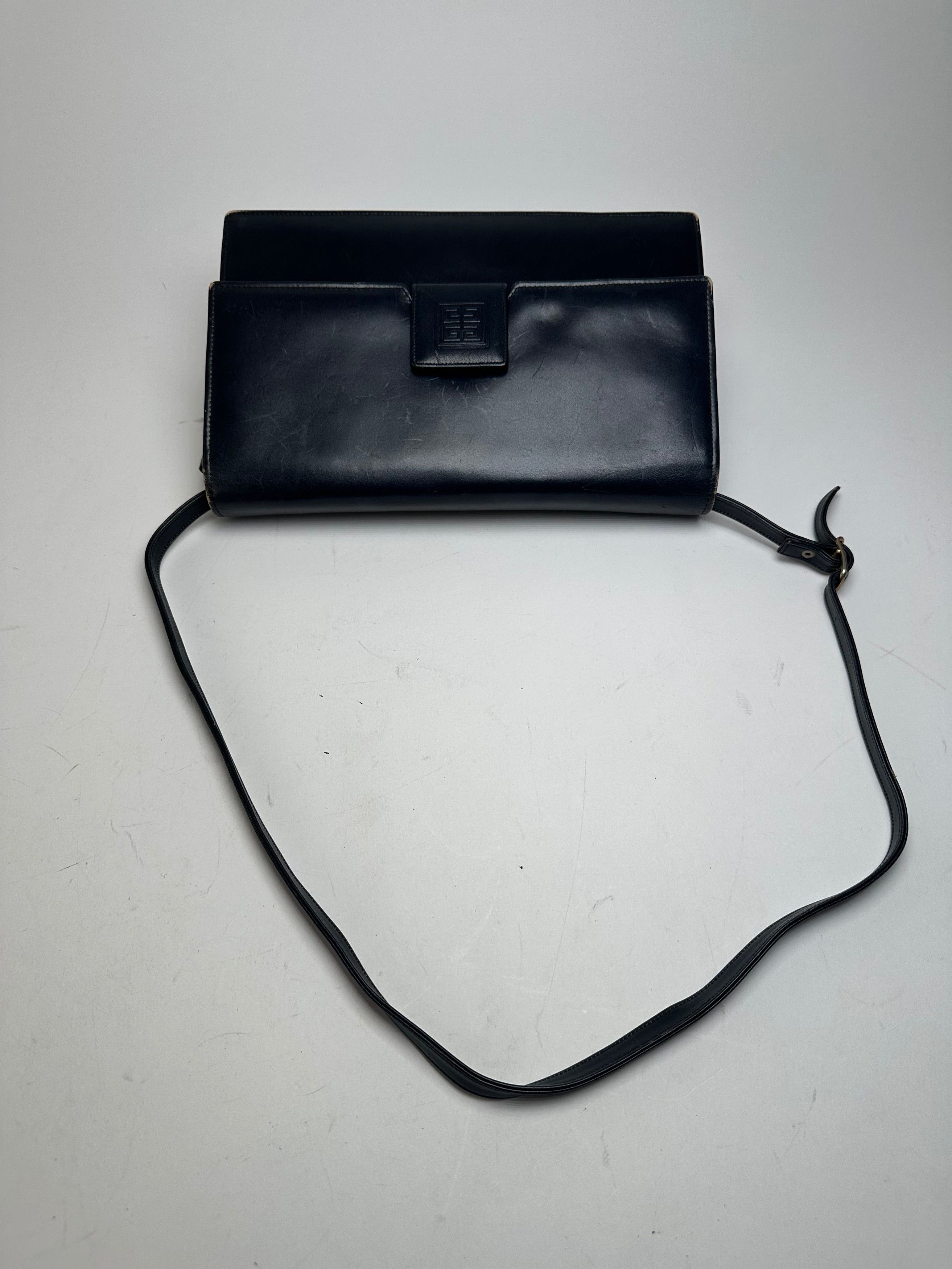 Givenchy Vintage Leather Shoulder Bag Navy Size ONE SIZE - 6 Thumbnail