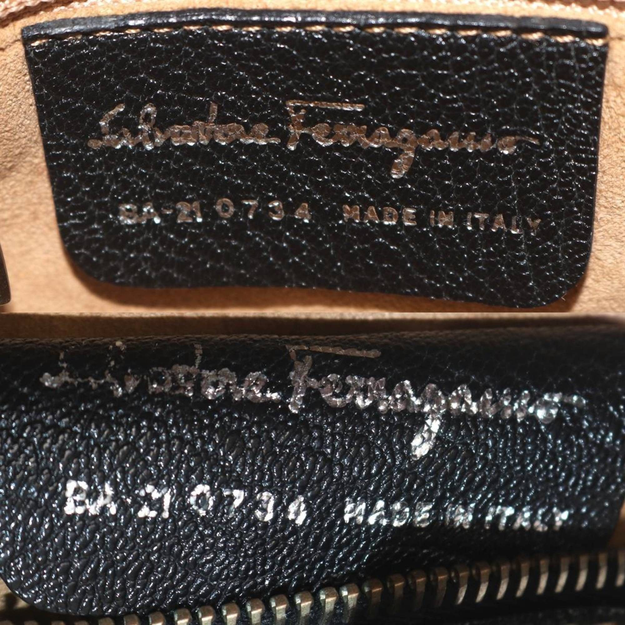Salvatore Ferragamo Salvatore Ferragamo Ferragamo shoulder bag, leather, black, BA 21 0734 Size ONE SIZE - 10 Thumbnail