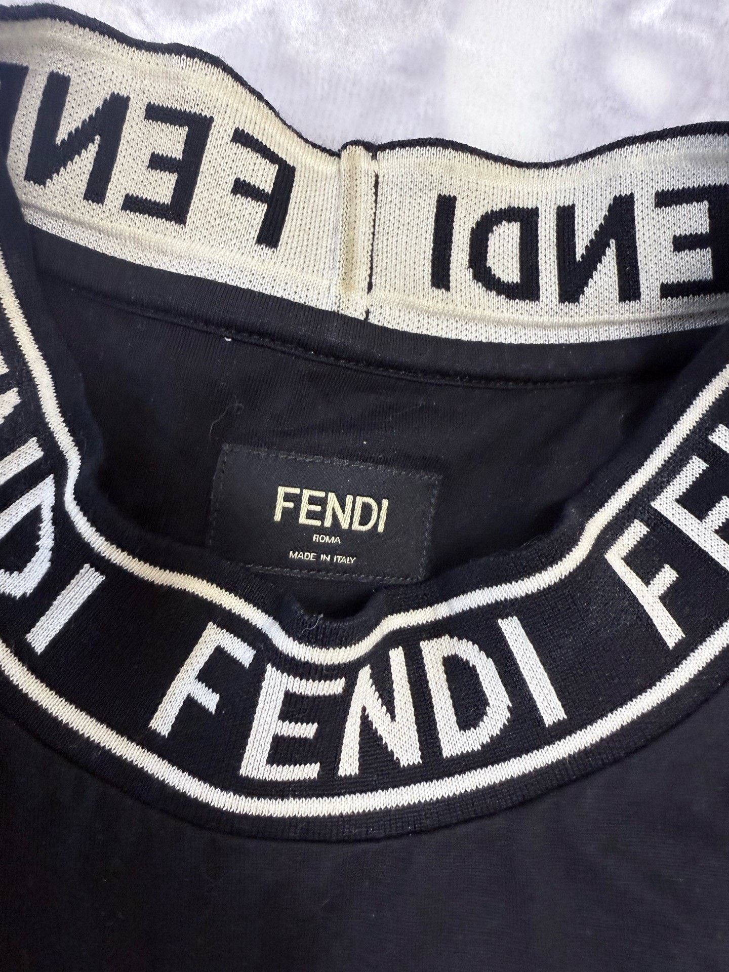 Fendi Fendi High-Neck Logo Ribbed Collar T-Shirt L Size US L / EU 52-54 / 3 - 3 Thumbnail