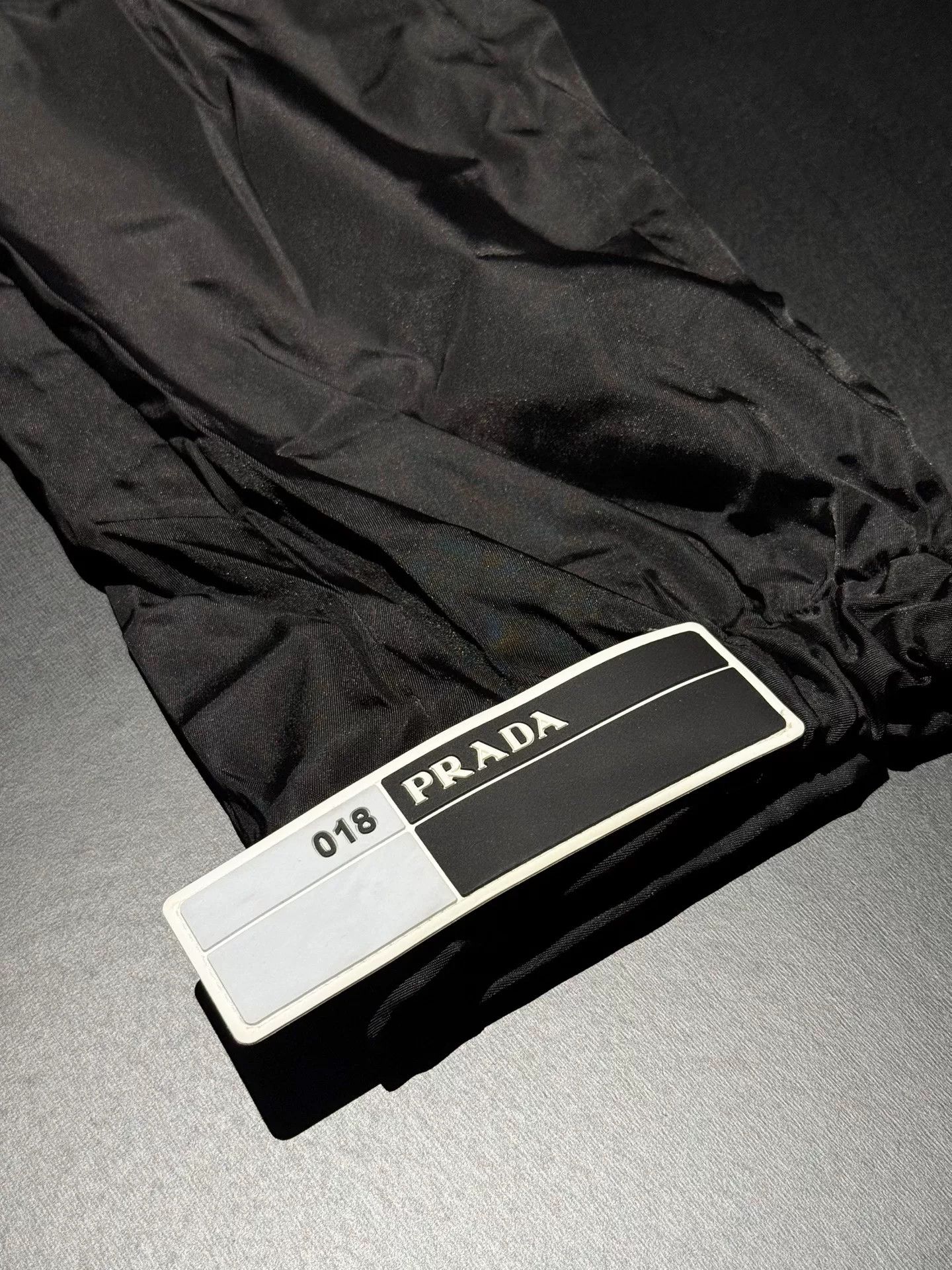 Prada Prada Velcro Nylon Sweatpants Size US 30 / EU 46 - 3 Thumbnail