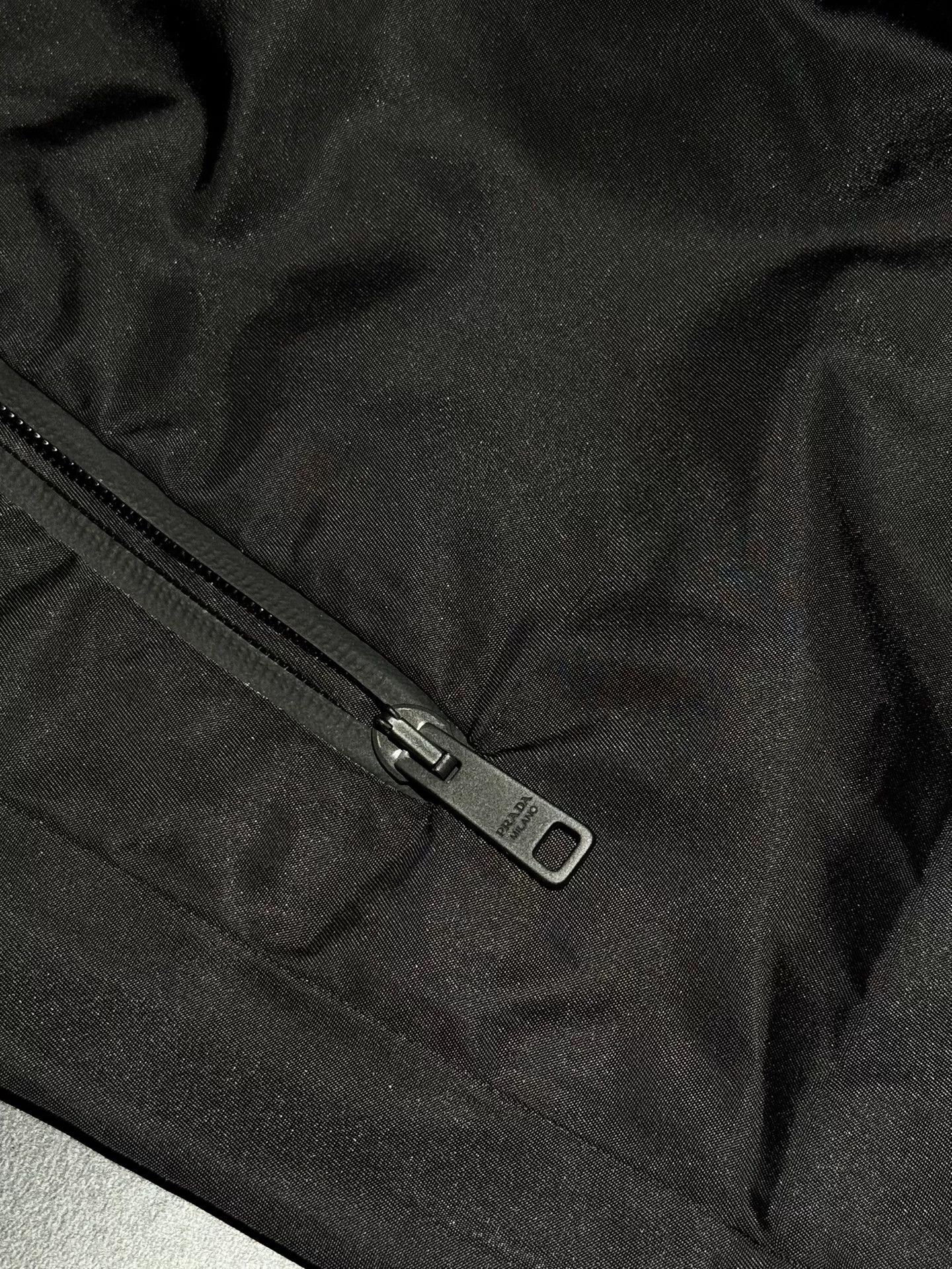 Prada Prada Velcro Nylon Sweatpants Size US 30 / EU 46 - 4 Thumbnail