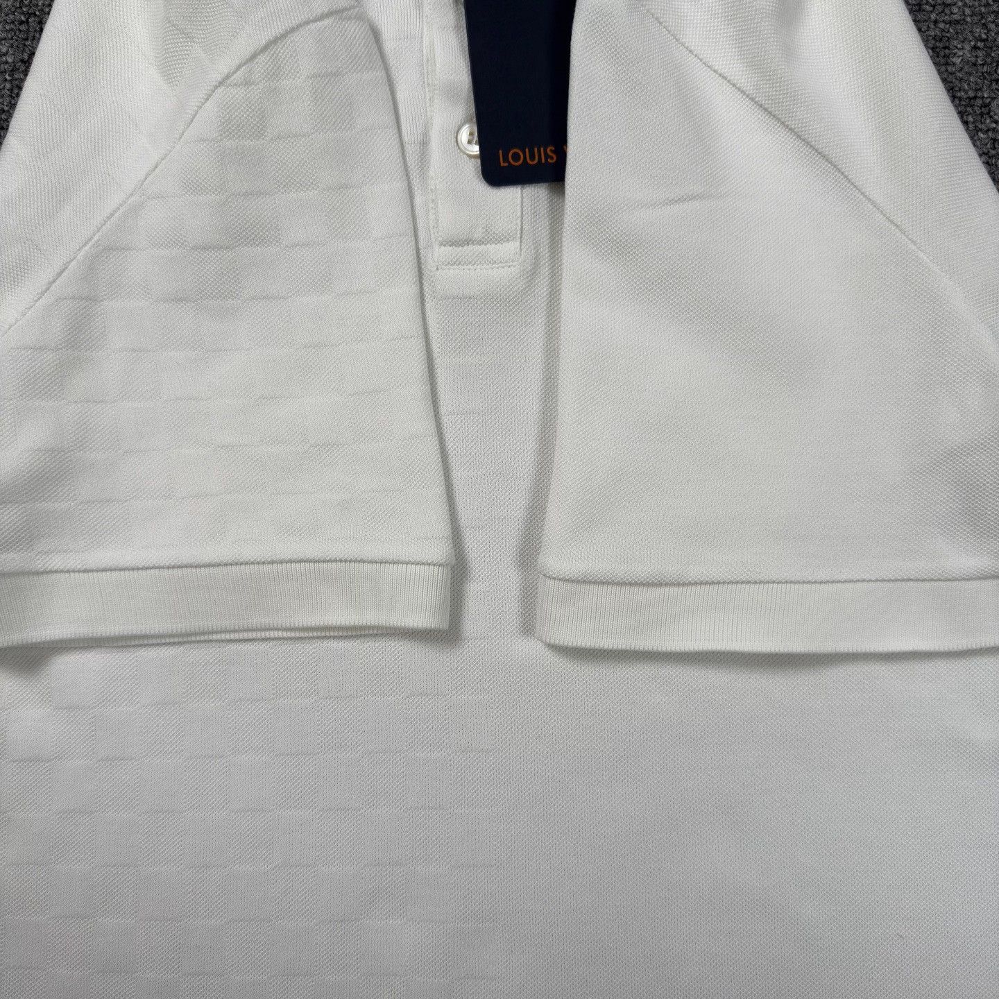 Louis Vuitton LV White Checkerboard Polo Shirt Size US L / EU 52-54 / 3 - 6 Thumbnail