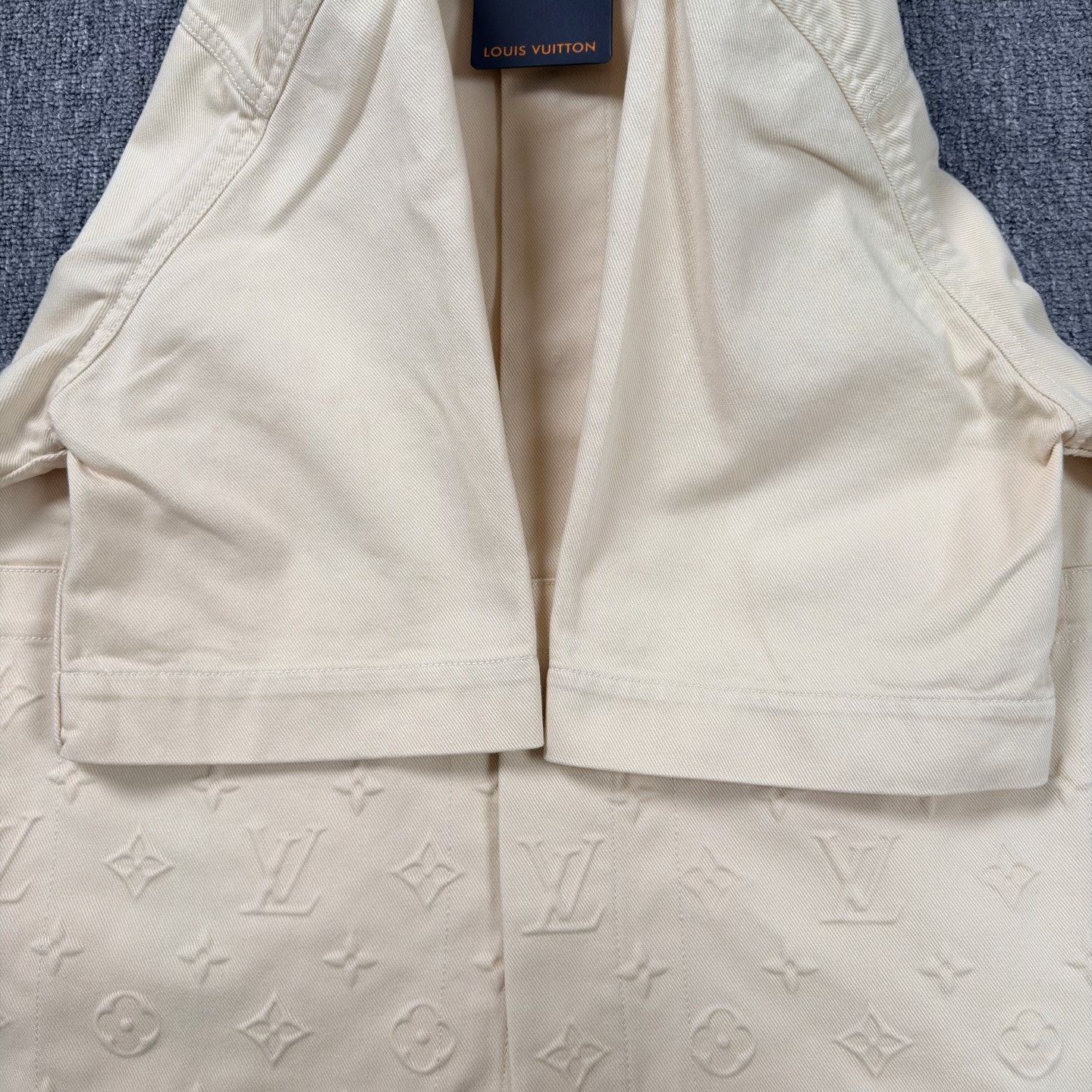 Louis Vuitton LV Beige Lumber Print Short Sleeve Shirt Size US M / EU 48-50 / 2 - 7 Thumbnail