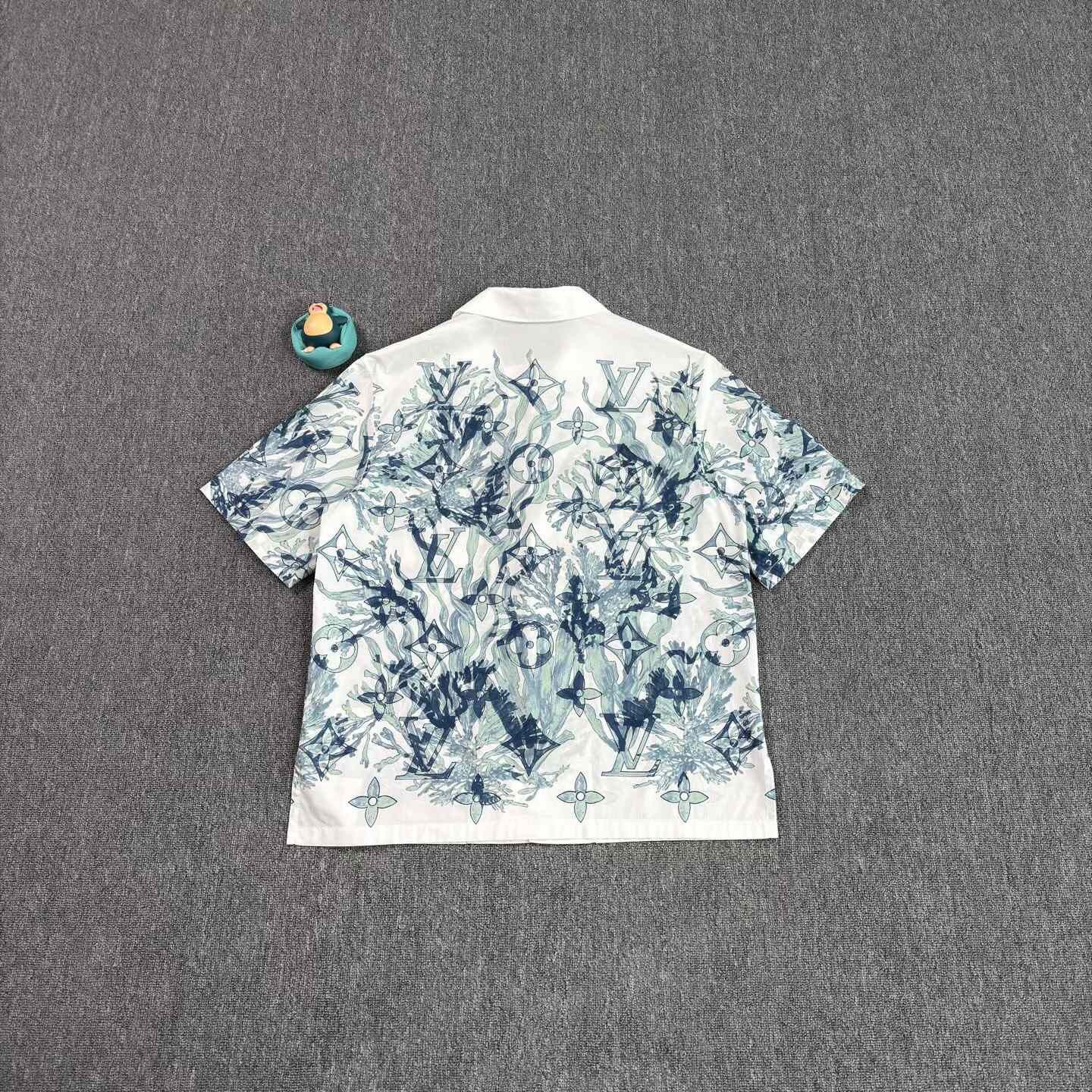 Louis Vuitton LV Seagrass Print Short-Sleeve Shirt Size US M / EU 48-50 / 2 - 2 Thumbnail