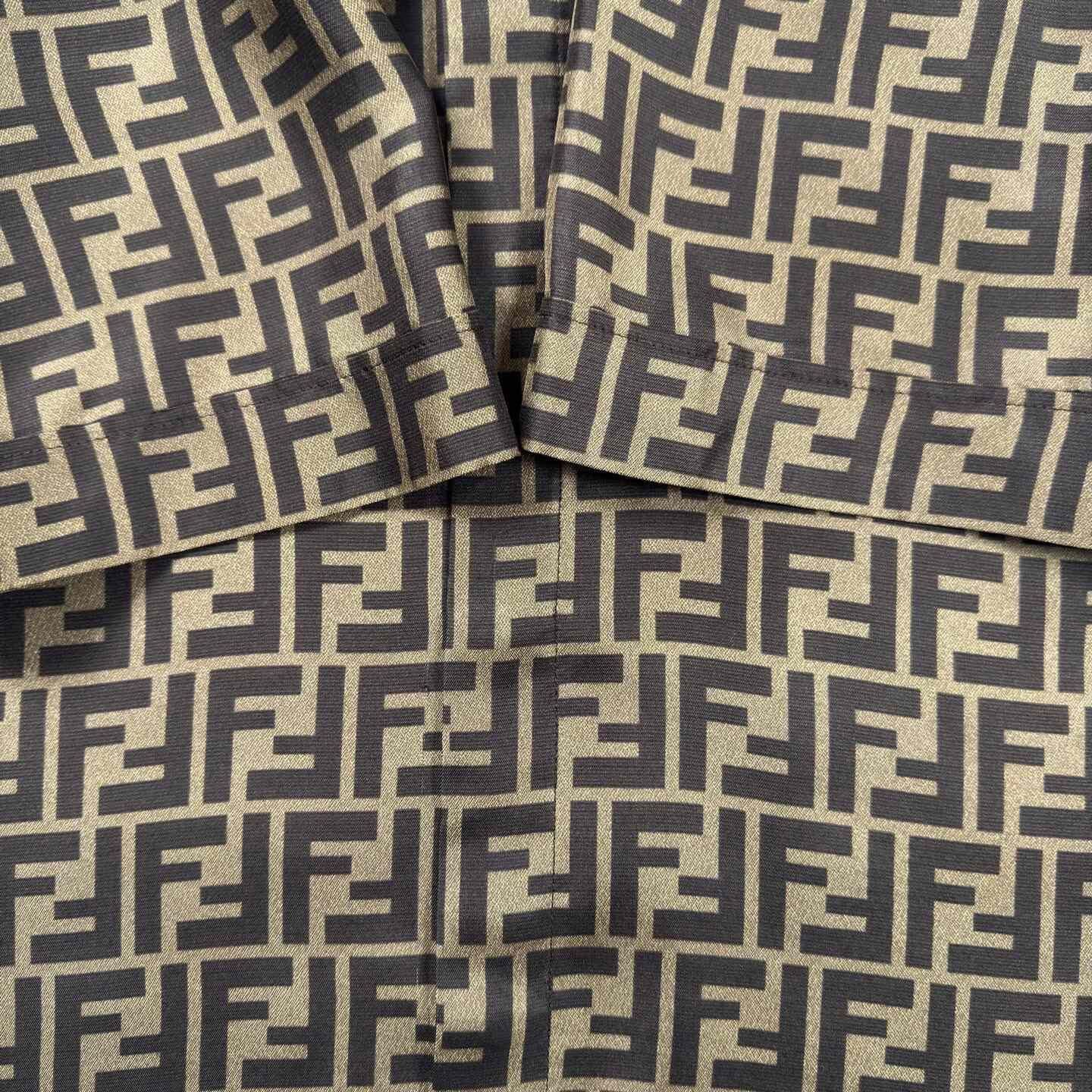 Fendi Fendi FF Print Short Sleeve Shirt Size US XXS / EU 40 - 6 Thumbnail