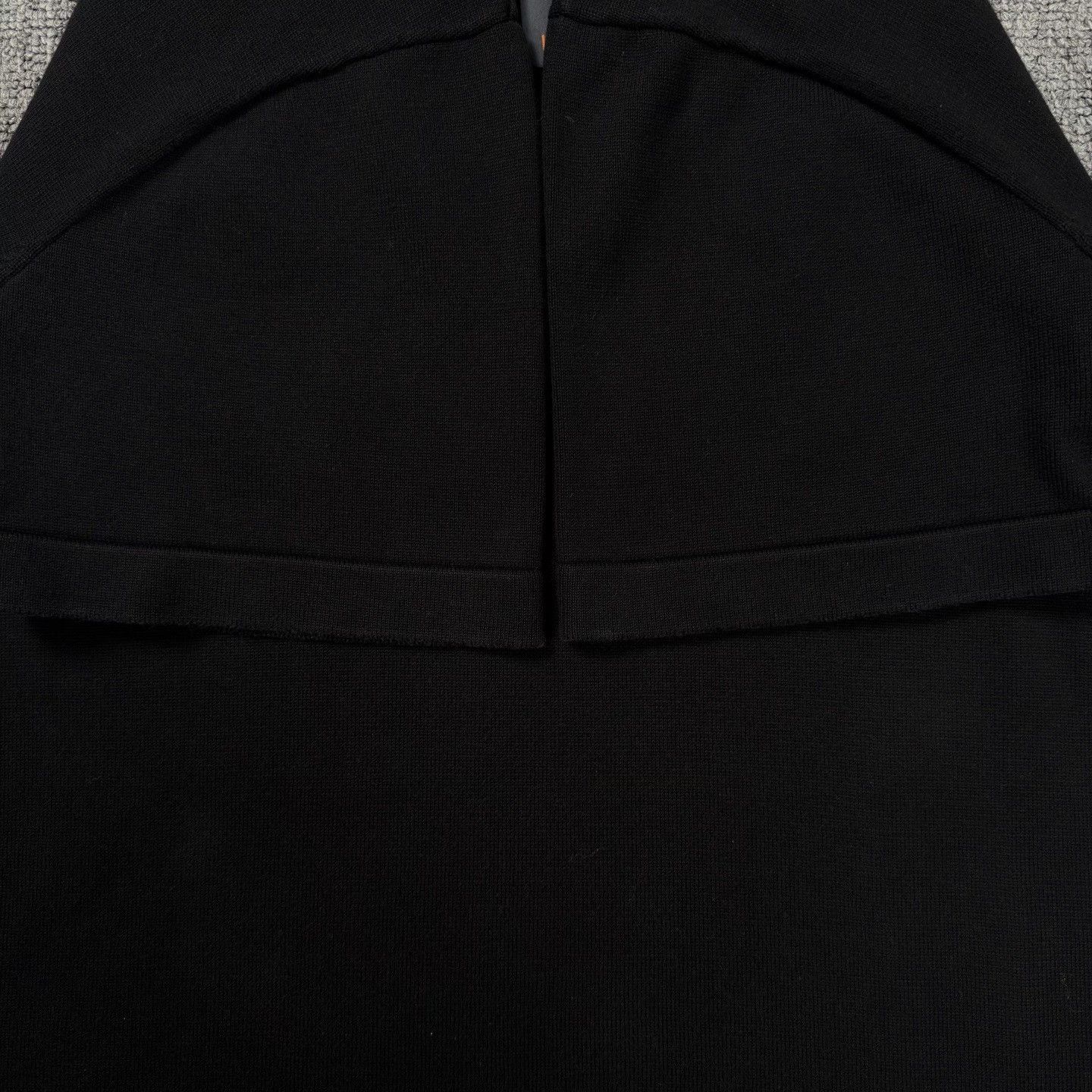 Louis Vuitton LV Black Pin Logo Embroidered Short-Sleeve XS Size US XS / EU 42 / 0 - 6 Thumbnail