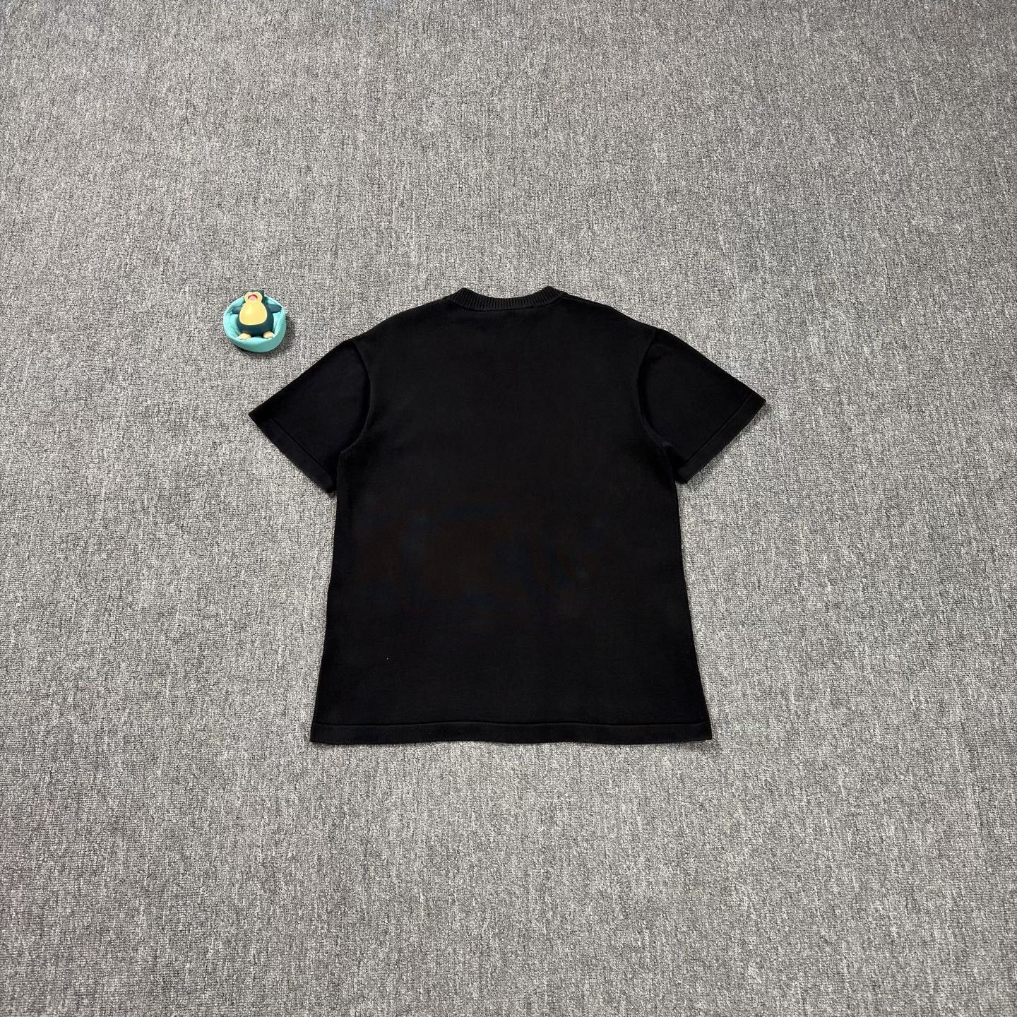 Louis Vuitton LV Black Pin Logo Embroidered Short-Sleeve XS Size US XS / EU 42 / 0 - 2 Thumbnail