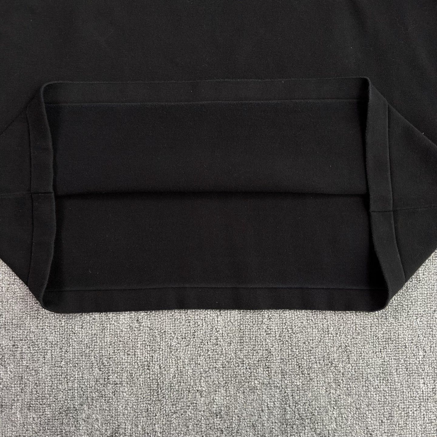 Louis Vuitton LV Embroidered Logo Black Pin Short Sleeve Size US L / EU 52-54 / 3 - 7 Thumbnail