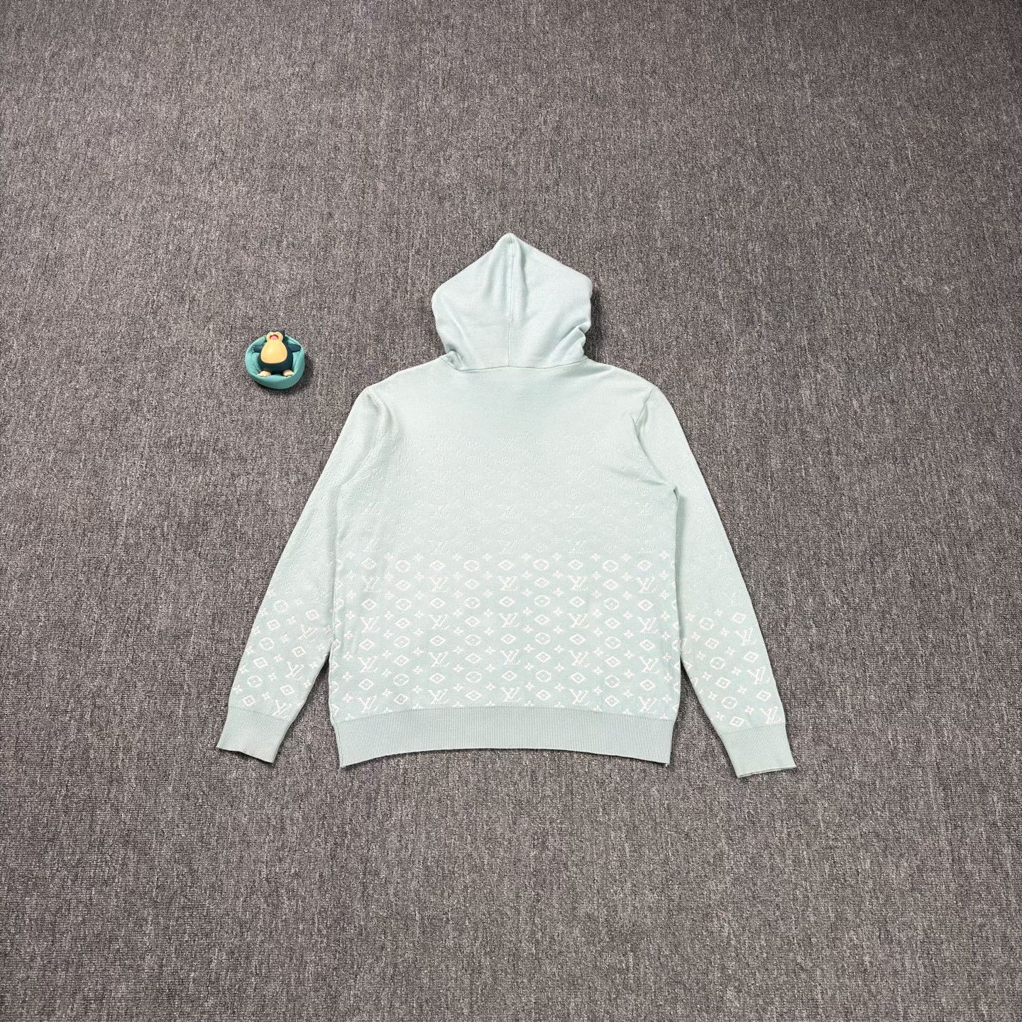Louis Vuitton LV Fall Blue Gradient Printed Hoodie Size US M / EU 48-50 / 2 - 2 Thumbnail