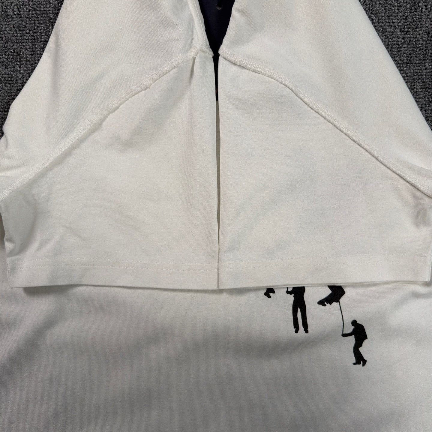 Louis Vuitton LV Paratrooper Print White T-Shirt Size US L / EU 52-54 / 3 - 6 Thumbnail