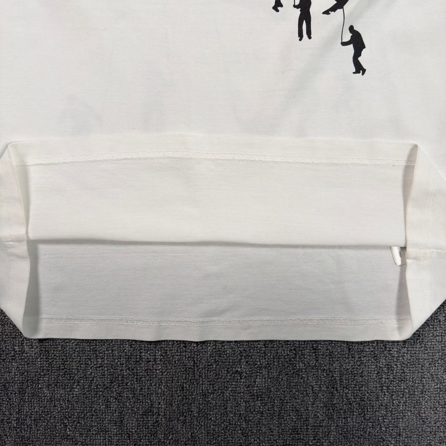 Louis Vuitton LV Paratrooper Print White T-Shirt Size US L / EU 52-54 / 3 - 7 Thumbnail