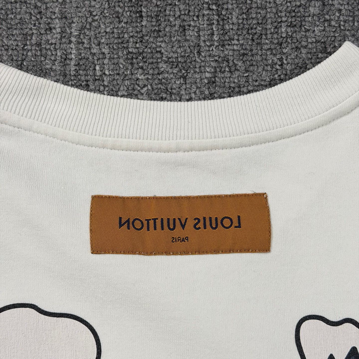 Louis Vuitton LV White Snow Mountain Melt Tee Size US XL / EU 56 / 4 - 8 Thumbnail