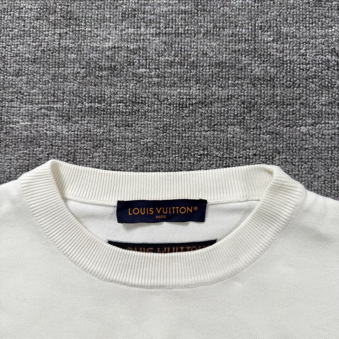 Louis Vuitton LV White Flame Football Knit Tee Size US L / EU 52-54 / 3 - 3 Thumbnail