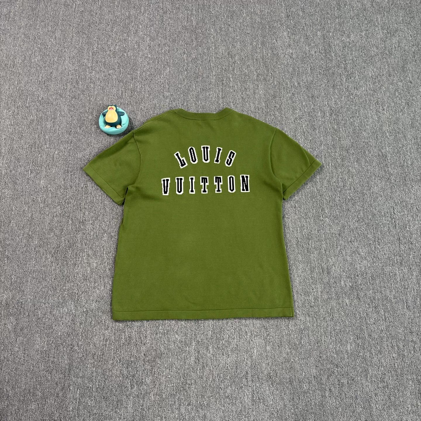 Louis Vuitton LV Dog Pattern Green Knit Short-Sleeve Size S / US 4 / IT 40 - 2 Thumbnail