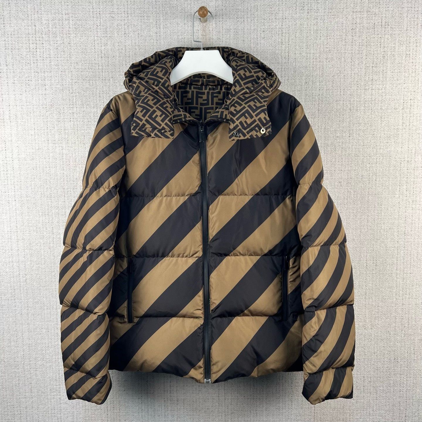 Fendi FENDI Monogram Reversible Hooded Down Jacket Size US L / EU 52-54 / 3 - 3 Thumbnail