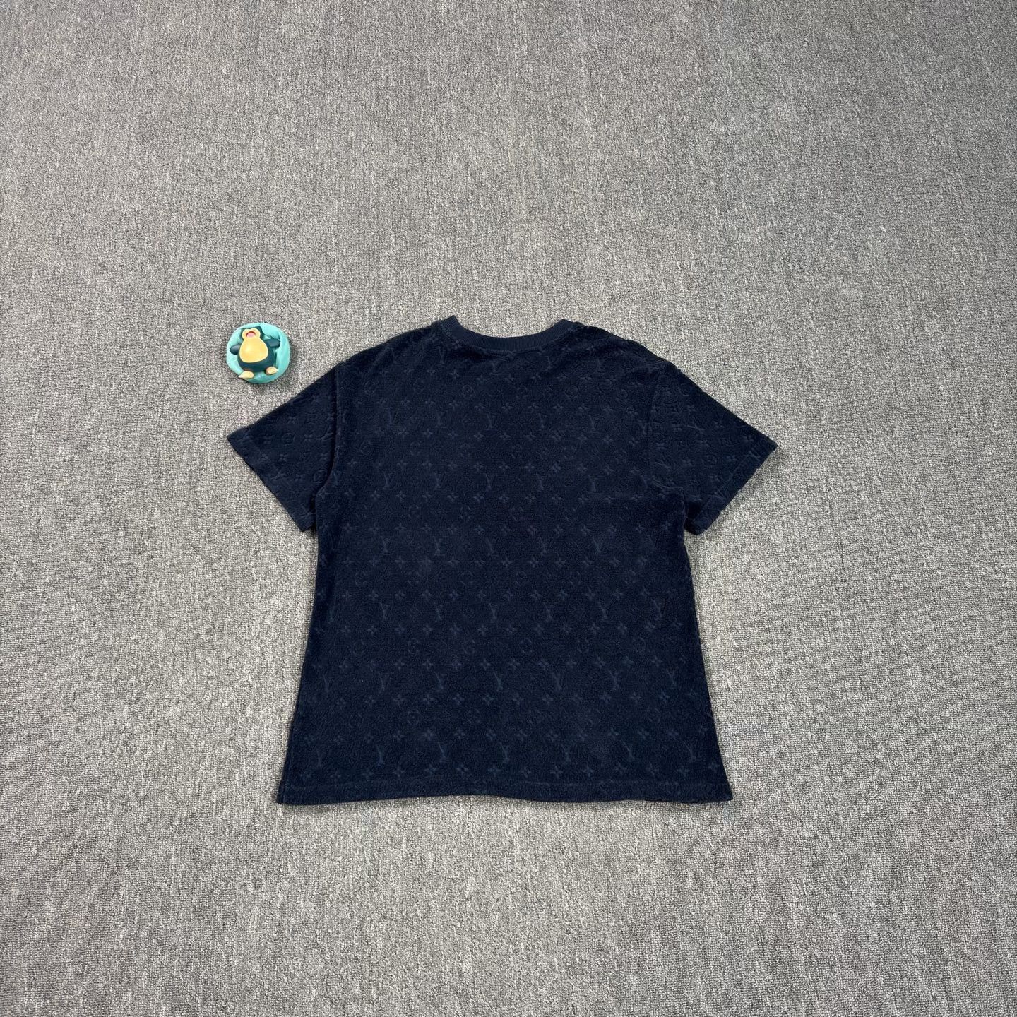 Louis Vuitton LV 25 Terry Cloth All-Over Print Navy Tee Size US M / EU 48-50 / 2 - 2 Thumbnail