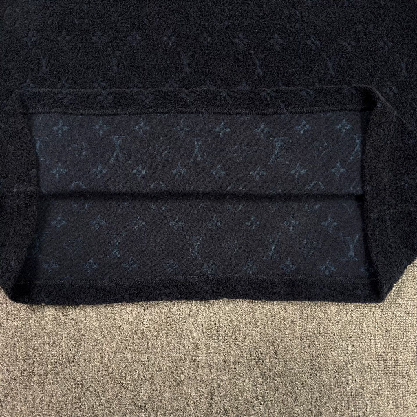 Louis Vuitton LV 25 Terry Cloth All-Over Print Navy Tee Size US M / EU 48-50 / 2 - 5 Thumbnail
