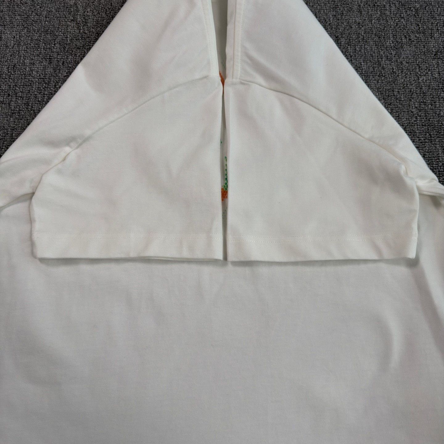 Louis Vuitton LV 25 Three-Flower Beaded White Tee Size S / US 4 / IT 40 - 8 Thumbnail