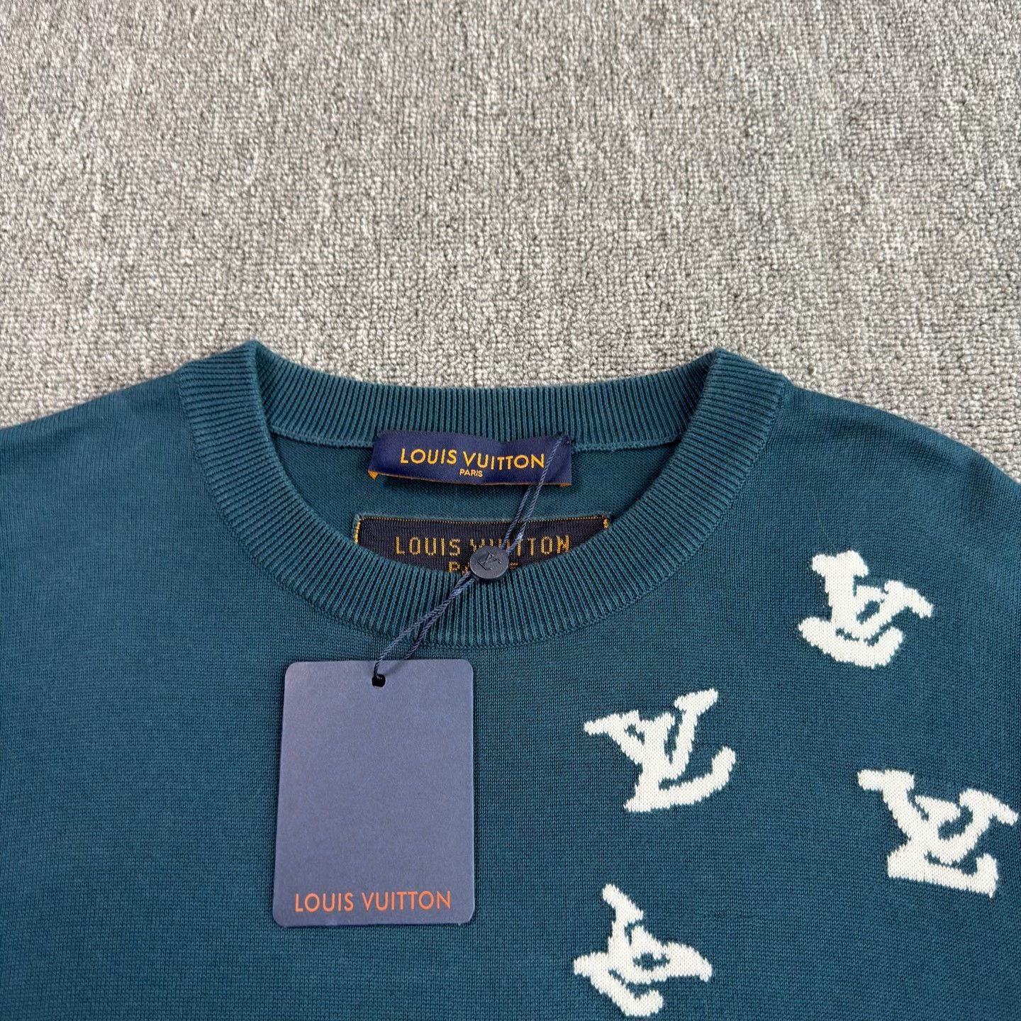Louis Vuitton Louis Vuitton Piper Pattern Blue Knit Tee Size US L / EU 52-54 / 3 - 3 Thumbnail