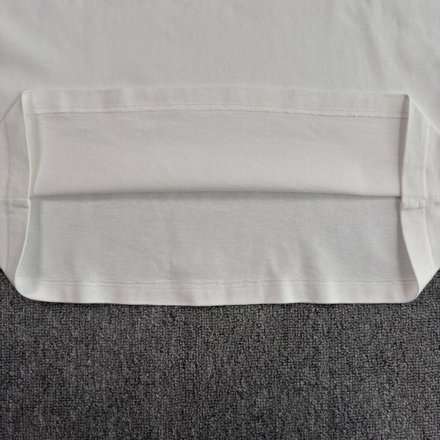 Louis Vuitton LV Snow Mountain Big Logo White Tee Size US L / EU 52-54 / 3 - 7 Thumbnail