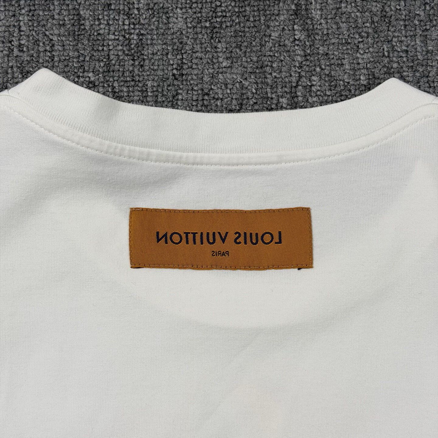 Louis Vuitton LV White Graffiti Short-Sleeve Shirt Size US XL / EU 56 / 4 - 8 Thumbnail