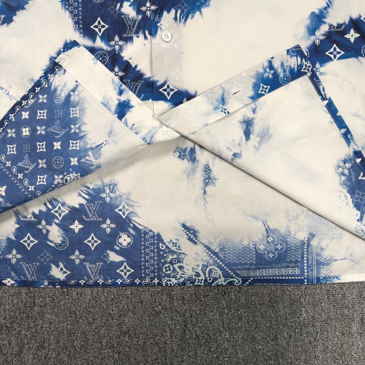 Louis Vuitton LV Blue Floral Print Short-Sleeve Shirt Size US XL / EU 56 / 4 - 5 Thumbnail