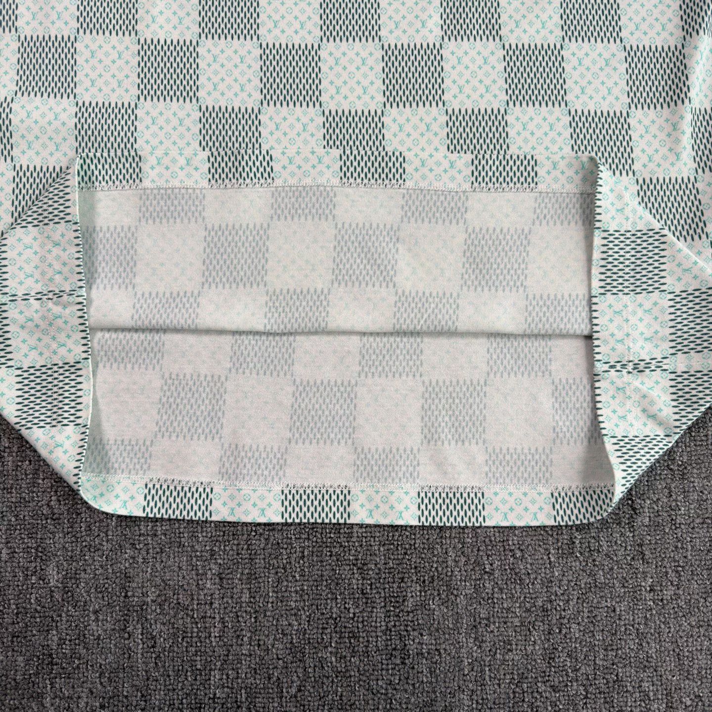 Louis Vuitton LV Checkerboard White Green Short-Sleeve Size US S / EU 44-46 / 1 - 7 Thumbnail