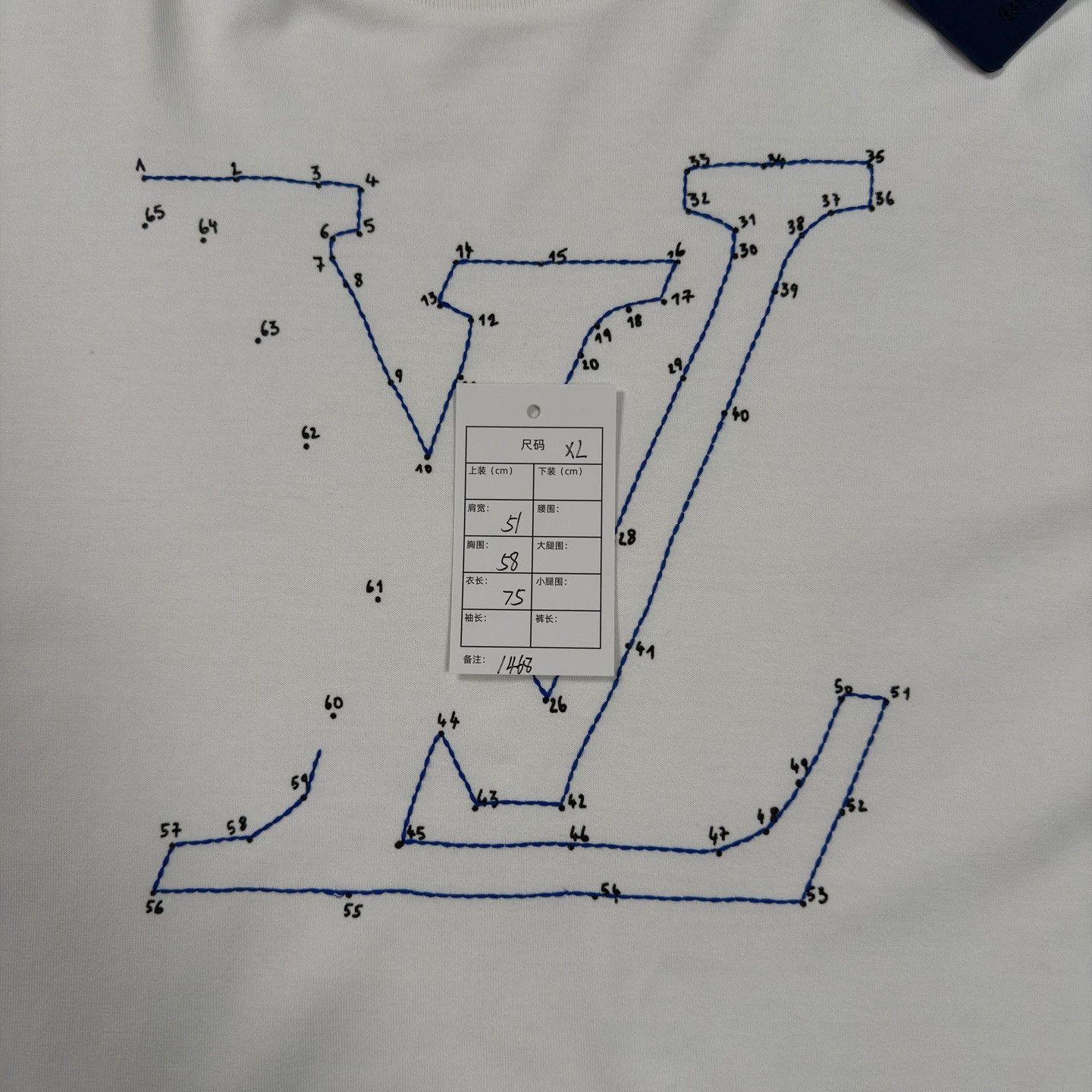 Louis Vuitton LV Embroidered Big Logo White T-shirt Size US XL / EU 56 / 4 - 5 Thumbnail