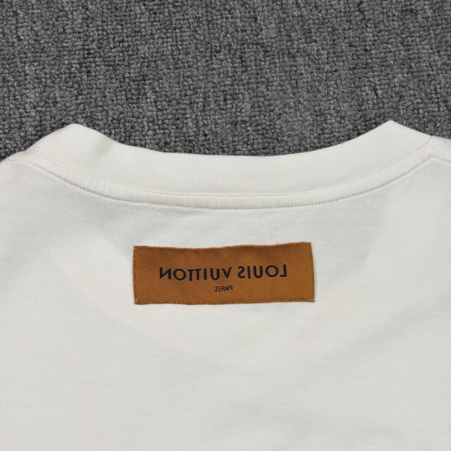 Louis Vuitton LV Embroidery Large Logo White T-Shirt Size US XXL / EU 58 / 5 - 8 Thumbnail