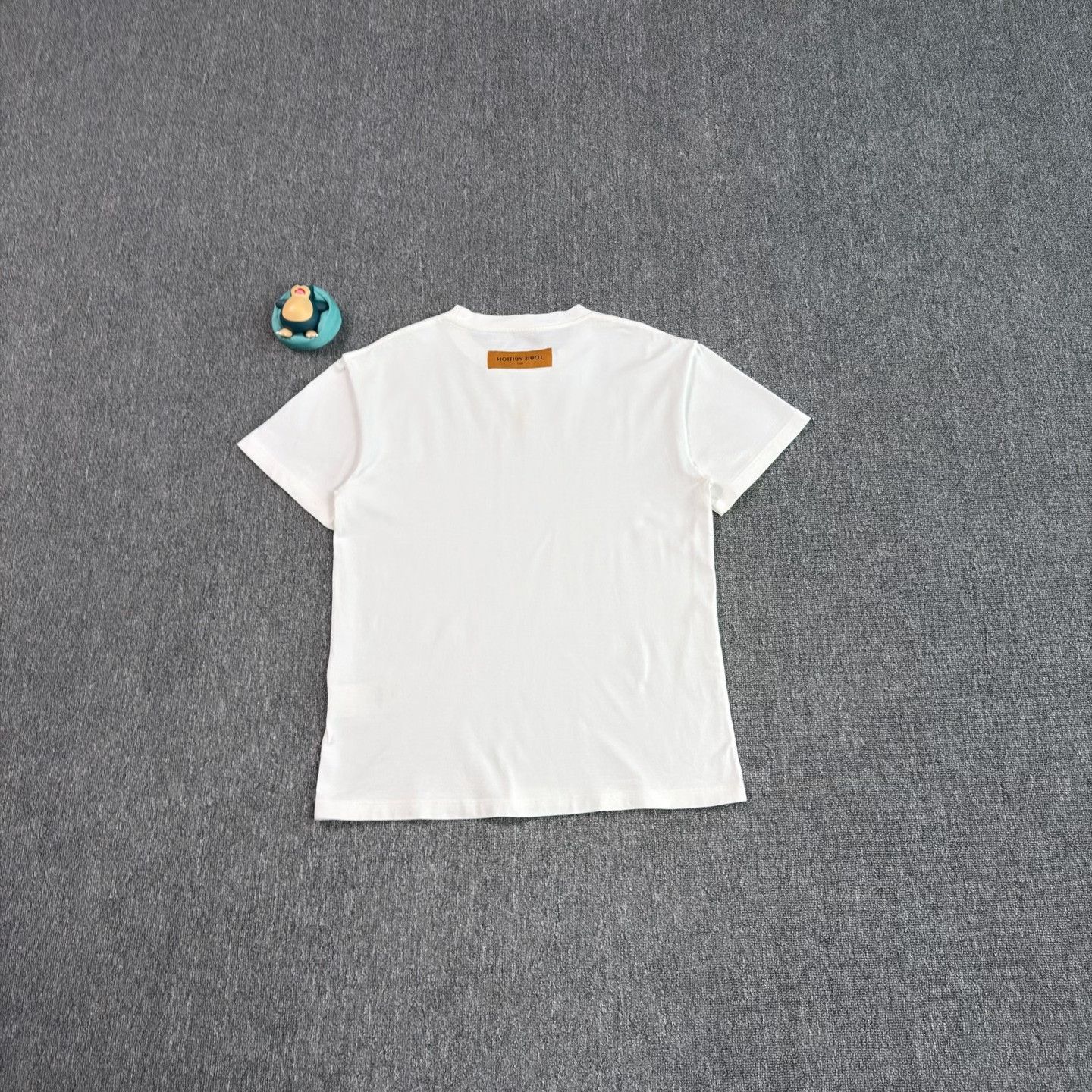 Louis Vuitton LV 25 Embossed Chest Logo White T-Shirt Size US S / EU 44-46 / 1 - 2 Thumbnail