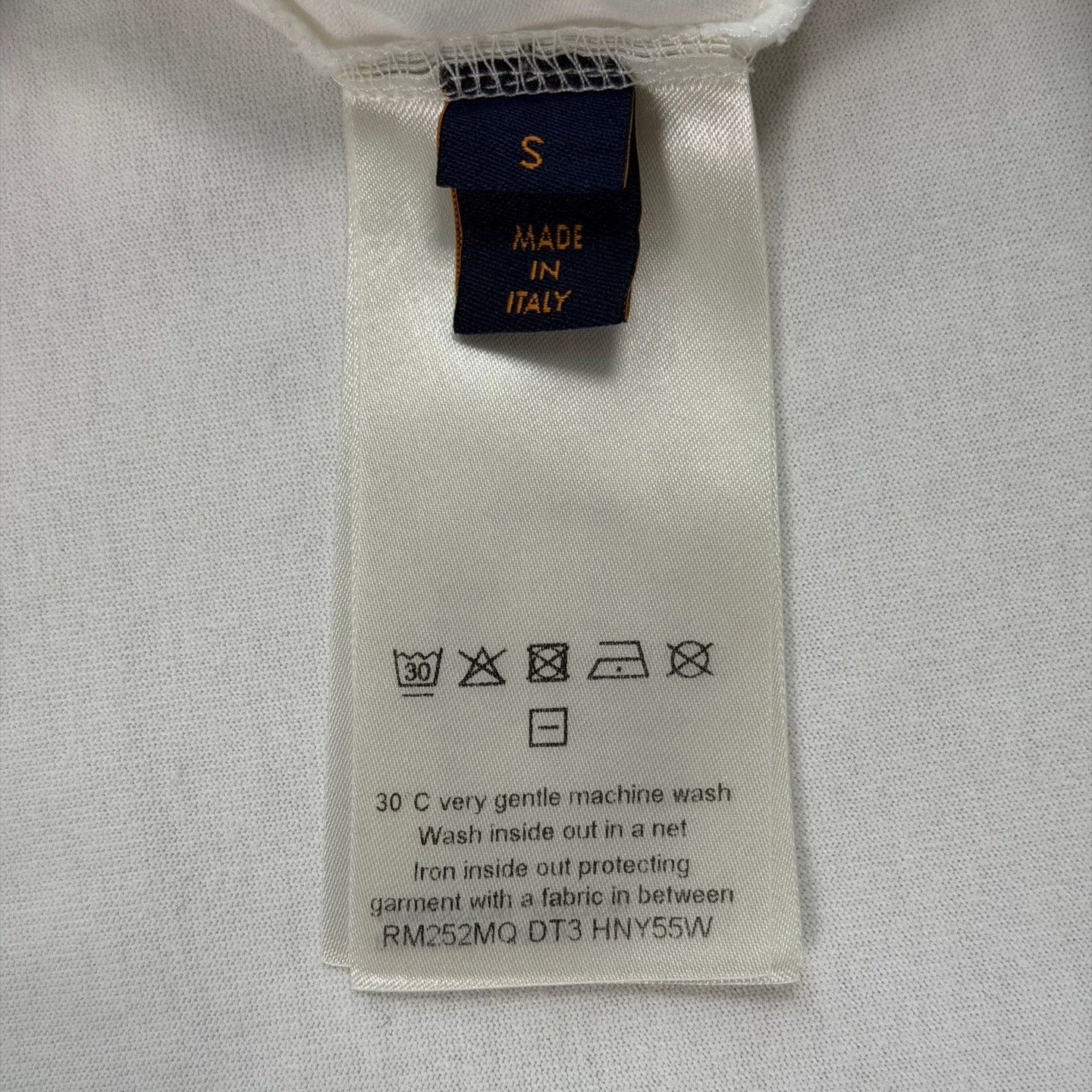 Louis Vuitton LV 25 Embossed Chest Logo White T-Shirt Size US S / EU 44-46 / 1 - 4 Thumbnail