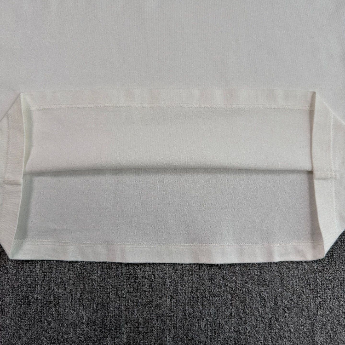 Louis Vuitton LV 25 Embossed Chest Logo White T-Shirt Size US S / EU 44-46 / 1 - 6 Thumbnail