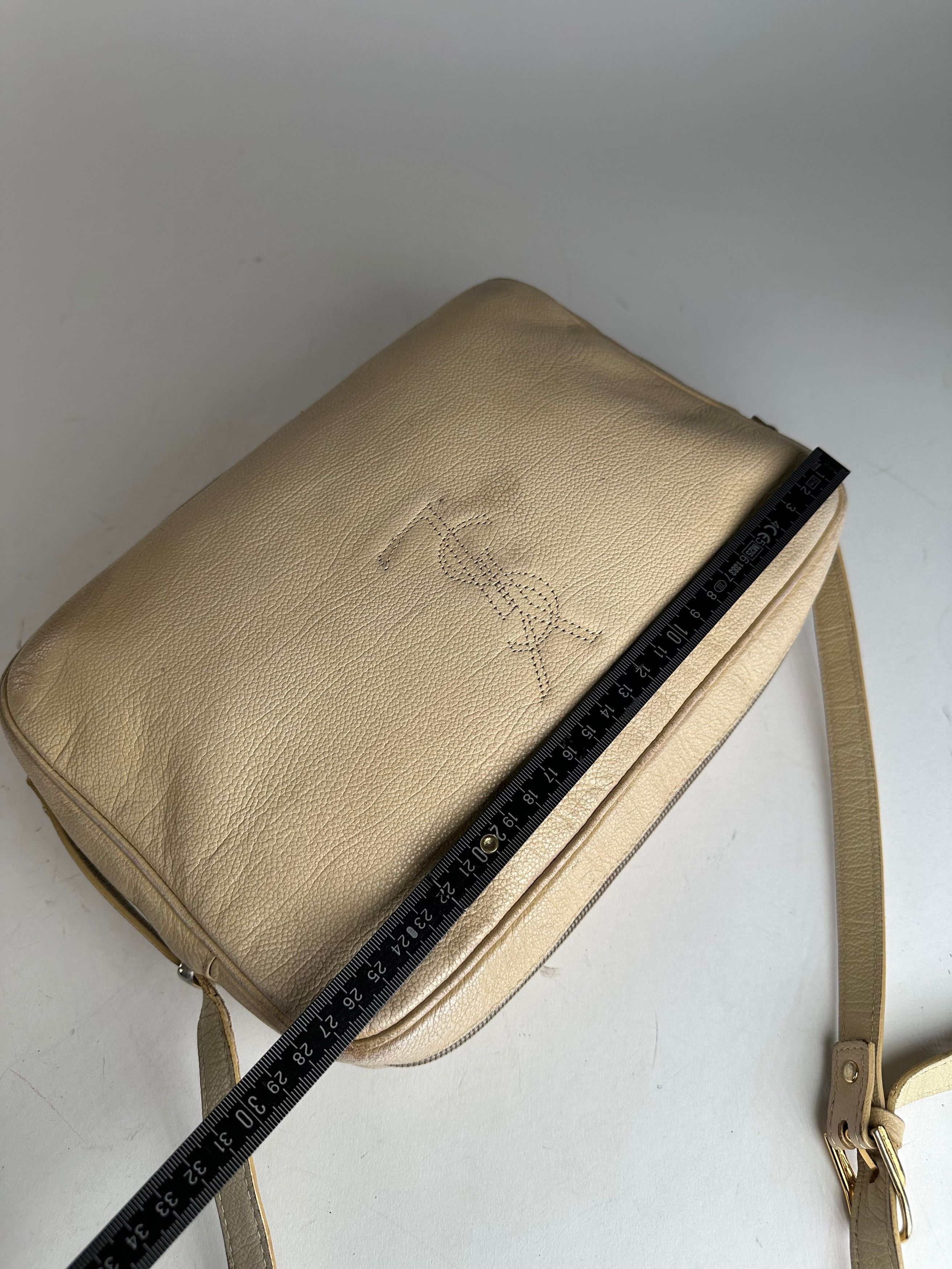 Other Vintage Yves Saint Laurent Leather Shoulder Bag Beige Size ONE SIZE - 14 Thumbnail