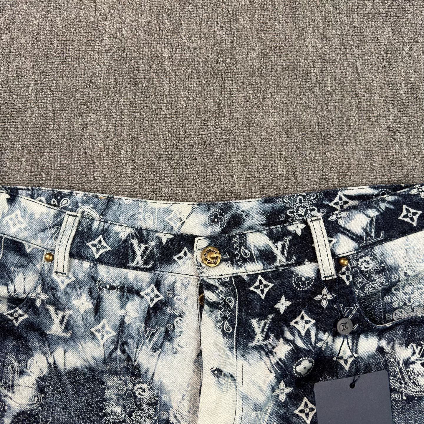 Louis Vuitton LV Bandana Print Denim Shorts Size US 32 / EU 48 - 5 Thumbnail