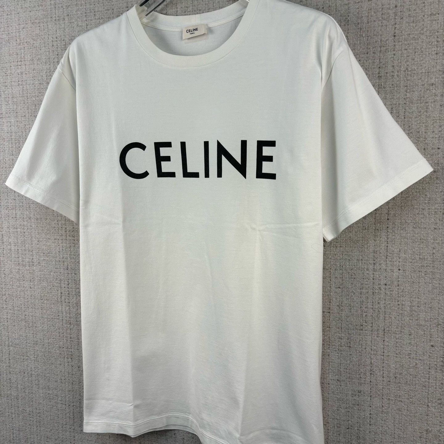 Celine Celine Solid Color Large Logo Crew Neck Tee Size M / US 6-8 / IT 42-44 - 2 Thumbnail