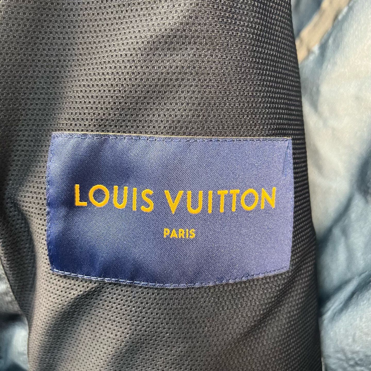 Louis Vuitton Louis Vuitton FW22 Logo Embroidered Zip Hooded Jacket Size US L / EU 52-54 / 3 - 4 Thumbnail