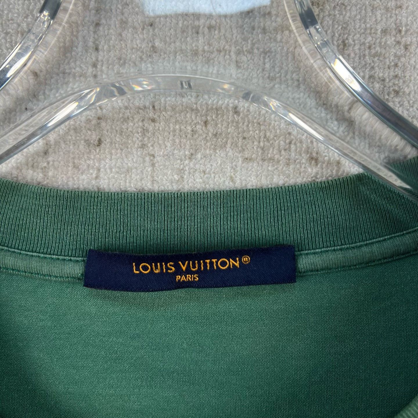 Louis Vuitton Louis Vuitton FW23 Logo Gradient Print T-Shirt Size US XL / EU 56 / 4 - 4 Thumbnail