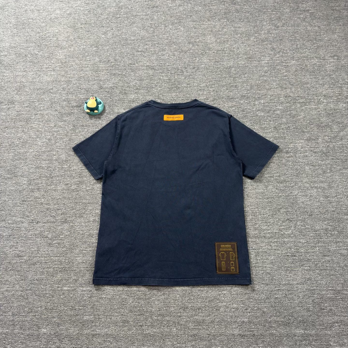 Louis Vuitton LV Navy Short-Sleeve T-Shirt Size US XXL / EU 58 / 5 - 2 Thumbnail