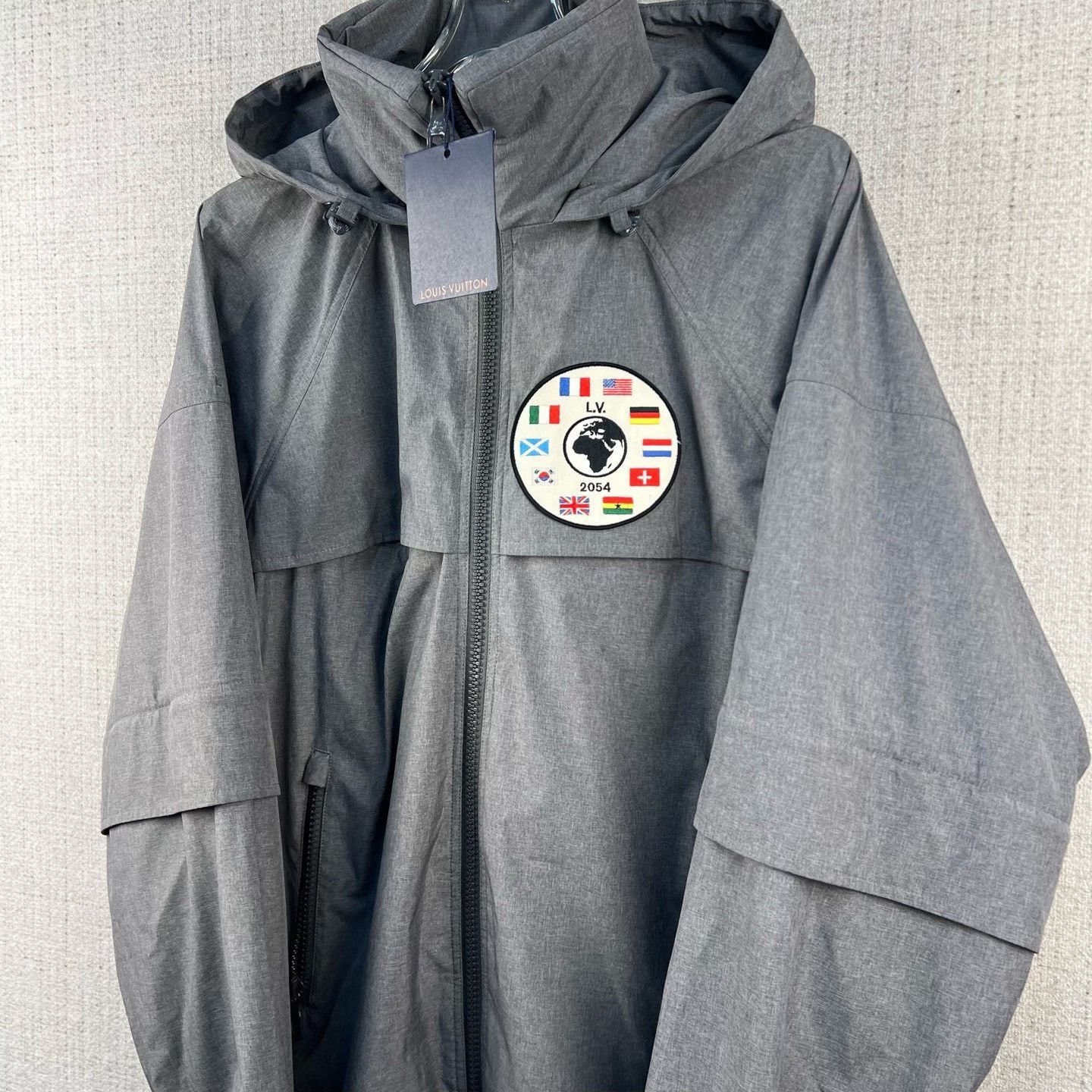 Louis Vuitton Louis Vuitton Logo Embroidery Pegasus Hooded Jacket Size US M / EU 48-50 / 2 - 3 Thumbnail