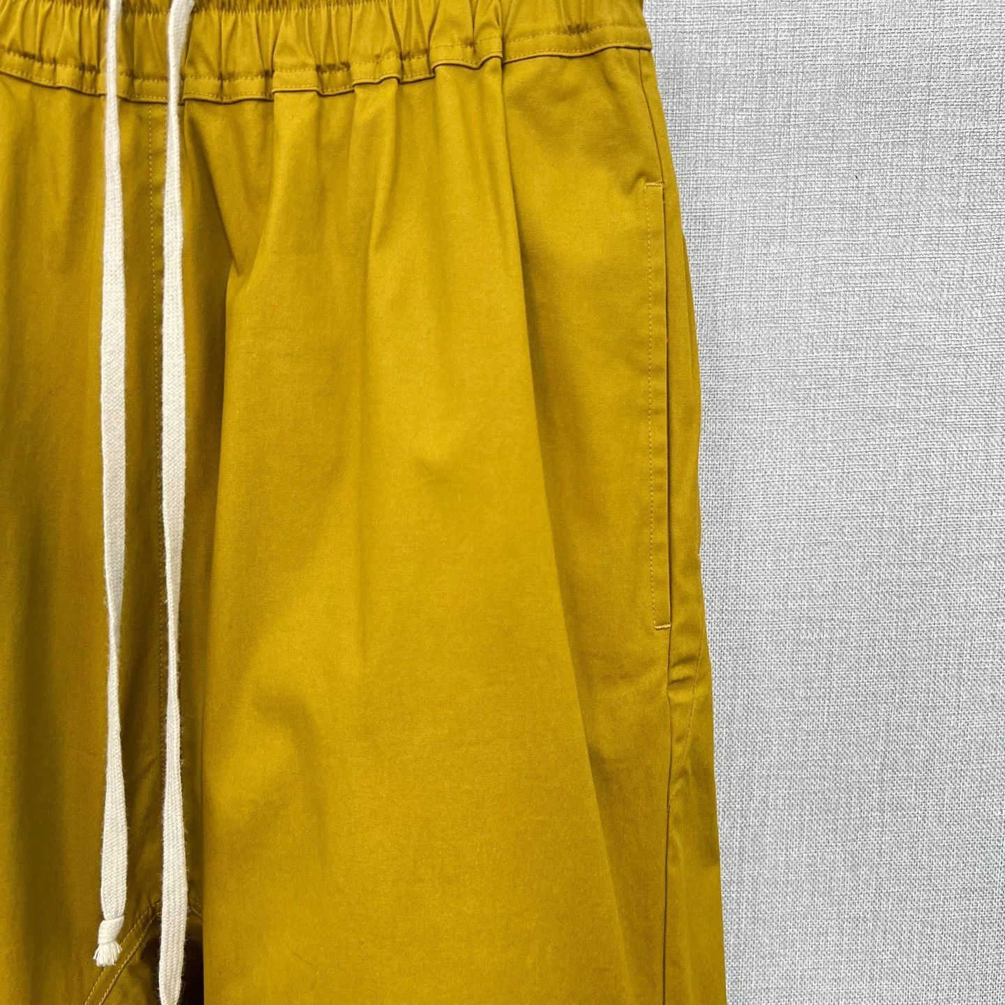 Rick Owens Rick Owens 22ss Yellow Cotton Drawstring Shorts Size US 32 / EU 48 - 4 Thumbnail