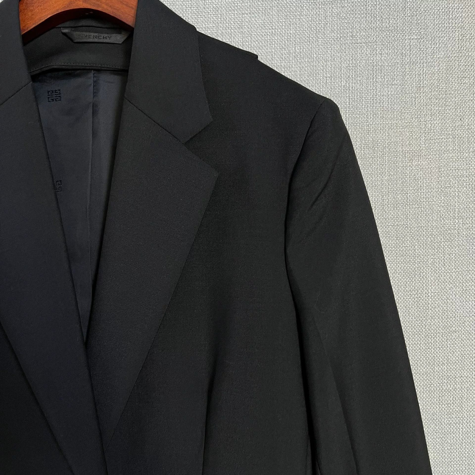 Givenchy Givenchy Black Lock Clasp Blazer Size US M / EU 48-50 / 2 - 3 Thumbnail