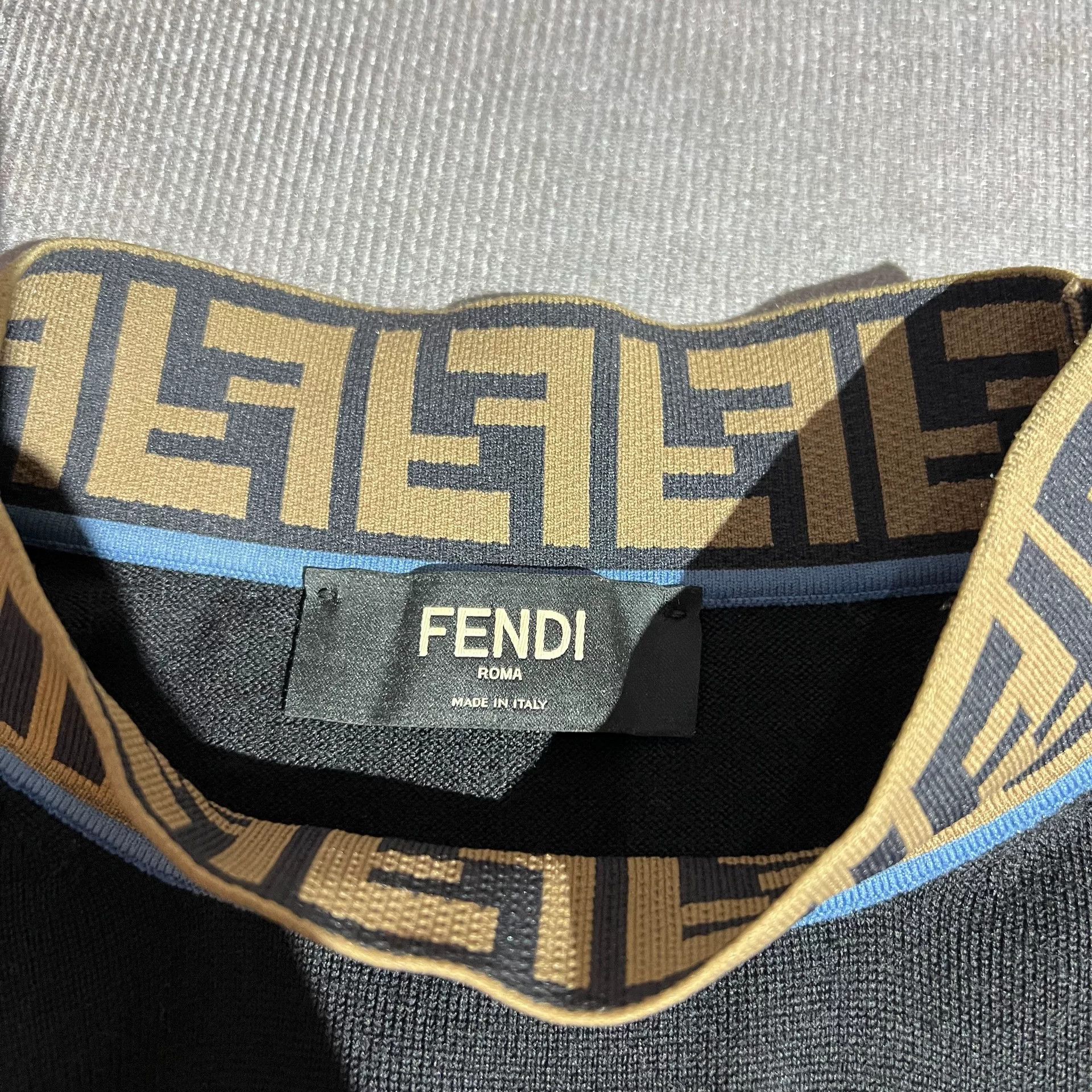 Fendi Fendi Black Collar Logo Wool Sweater Size US M / EU 48-50 / 2 - 4 Thumbnail