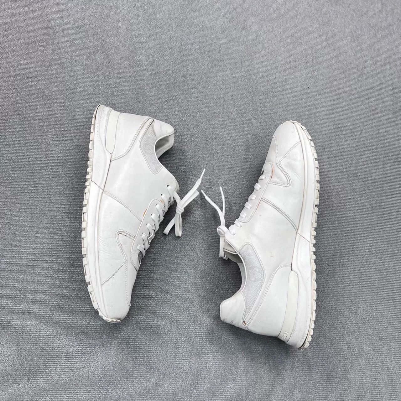 Louis Vuitton Louis Vuitton Run Away Monogram Sneakers Size US 10 / EU 43 - 4 Thumbnail