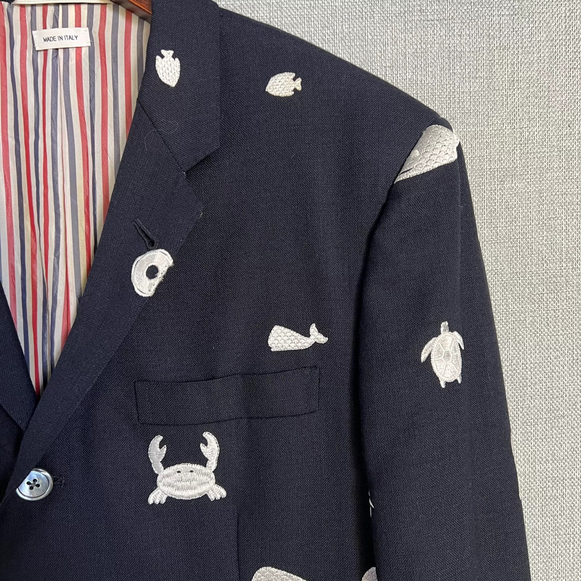 Thom Browne Thom Browne Whale Embroidery Suit Jacket Size US XL / EU 56 / 4 - 3 Thumbnail