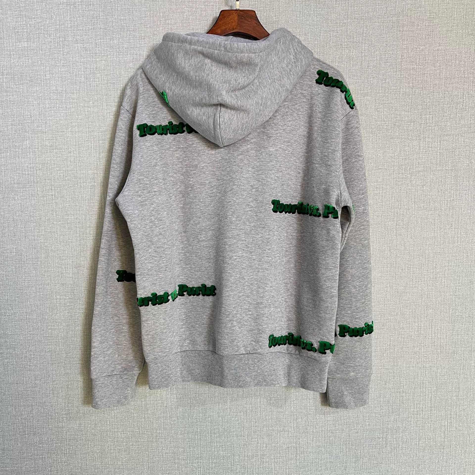 Louis Vuitton Louis Vuitton Gray Flocked Tourist Letter Hoodie Size US S / EU 44-46 / 1 - 2 Thumbnail