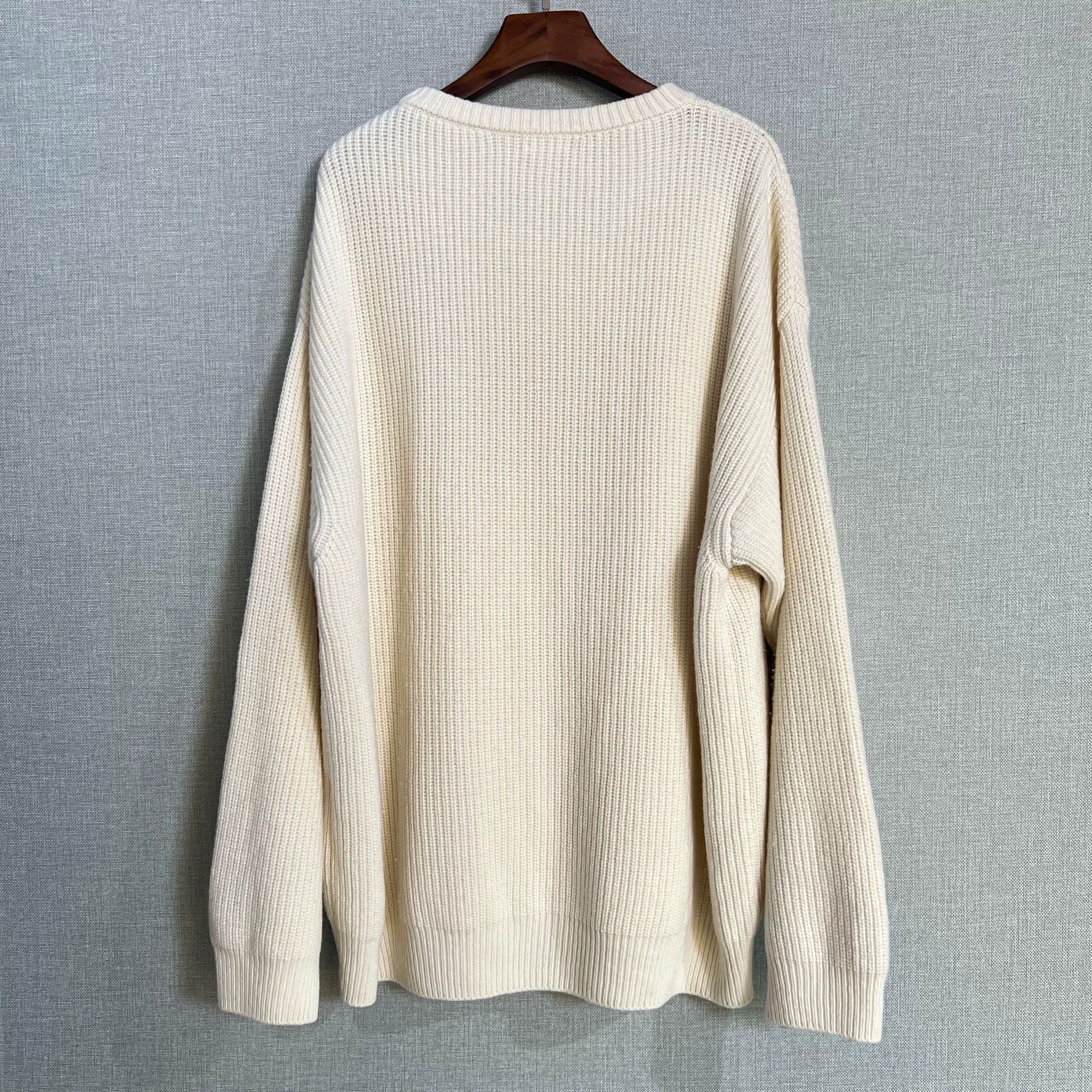 Celine Celine White Rivet Logo Wool Knit Sweater Size XL / US 12-14 / IT 48-50 - 2 Thumbnail