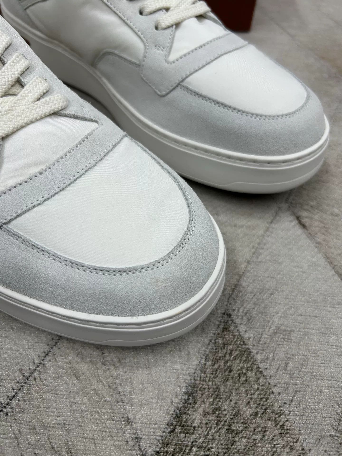 Loro Piana Loro Piana Classic White Sneakers Size US 9 / EU 42 - 2 Thumbnail