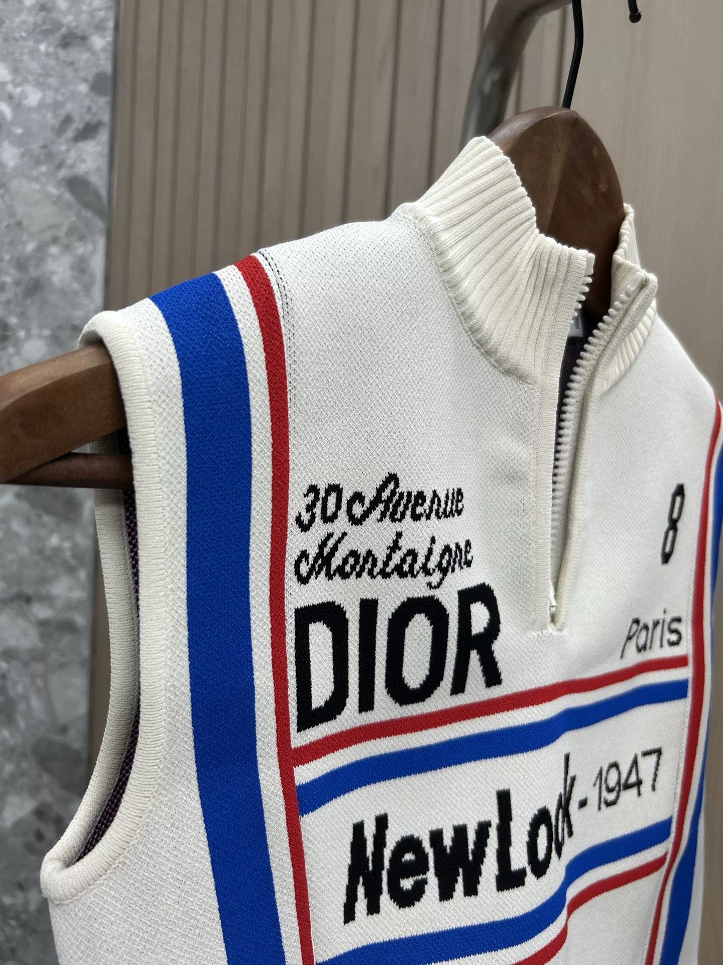 Dior Dior New Look 1947 Stand-Collar Top Size XXS / US 00 / IT 34 - 4 Thumbnail